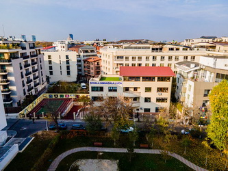 Scoala Primara si Gimnaziala Luca - Herastrau