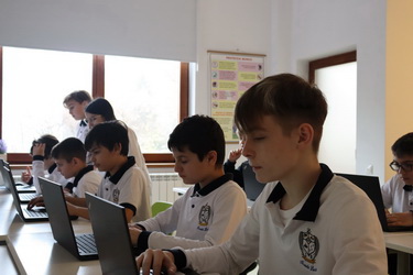 Scoala Primara si Gimnaziala Luca - Herastrau